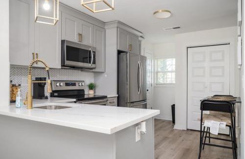 Sylvan Hills Apartment | Chic 1BD in Sylvan Hills Near Southside Beltline
