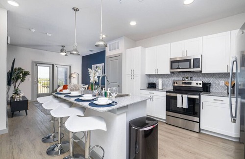 Lewisville Apartment | Chic 1BD: Pool, Gym & Efficient Workstation Area