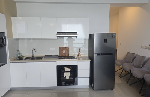 Uswetakeiyawa Apartment | Chic 2-bedroom apartment with AC, fitness room in fabulous Uswetakeiyawa