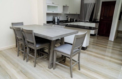 Cathedral Hill Villa | Chic 2-bedroom apartment with WiFi and backup solar power in Lusaka.