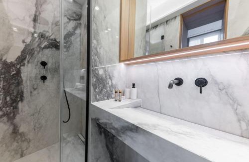 Les Iles Apartment | Chic 2-Bedroom Haven
