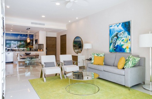 Puerto Juarez Apartment | Chic 2-bedroom hotel suites with WiFi, AC in lovely Cancun for up to 6 people
