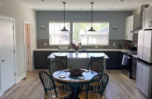 Near Northside House | Chic 2-bedroom townhome near Bottleworks and Downtown