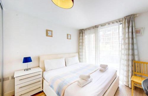 Dalston Apartment | Chic 2Bed APT - 4 Mins To Dalston Junction Station