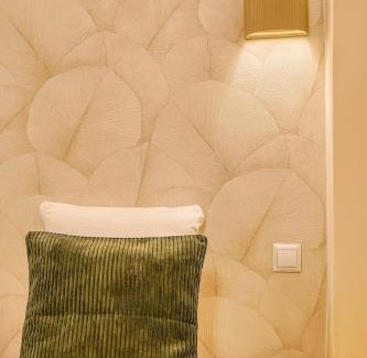 Saint-Mande Apartment | Chic 2BR for 6 Guests in Paris