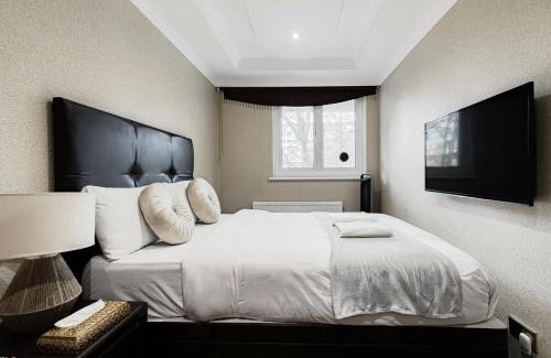 St. Johns Wood Apartment | Chic 3BDR in Prime Central Location