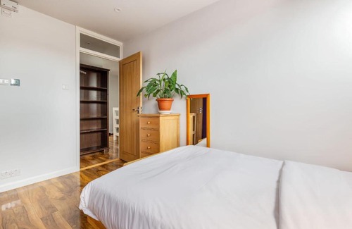 Brixton Hill House | Chic 3Bed House w/Terrace in Brixton