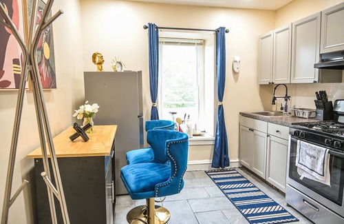 Germantown House | Chic 4BR Dwelling w/Backyard in Philadelphia