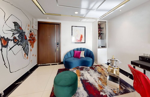 South Shore Hotel Area Hotel | ✩ Chic Adult Studio ✩ 30 Mins to Airport ✩