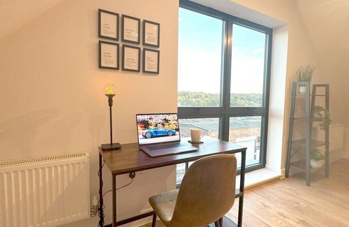 Royal Tunbridge Wells Apartment | Chic and Airy Apartment