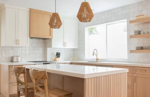 Riverton House | Chic and modern 1-bedroom house in amazing South Jordan with AC WiFi