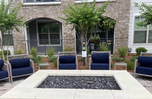 Town Center Apartment | Chic Apartment - 15 minutes away from Truist Stadium