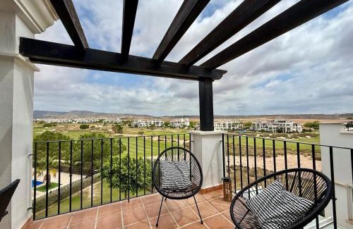 Jeronimo y Avileses y Balsicas de Arriba Apartment | Chic apartment with lovely terrace, pool & golf view