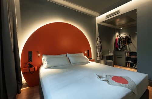 Sol Hotel | Chic & Basic dot