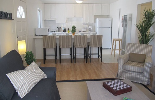 North Pacific Beach Apartment | Chic Beach Apartment.Steps to the sand.brand new.like a boutique hotel!