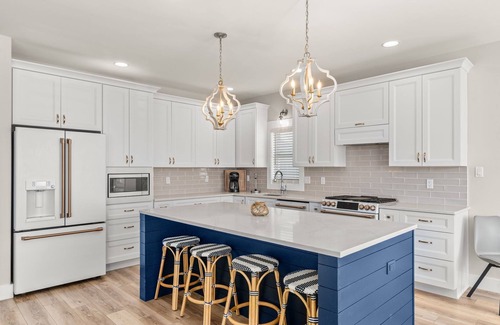 South End Condo | Chic Beach Retreat - 4 Bedroom Condo