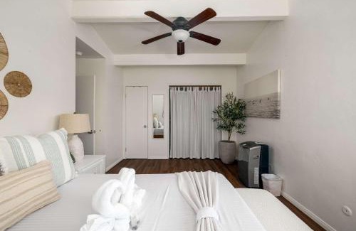 Point Loma House | Chic Beach Retreat - Newly Furnished 1BR in Ocean Beach