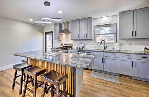 Downtown Cottage | Chic Bentonville Home ~ 1 Mi From Downtown!