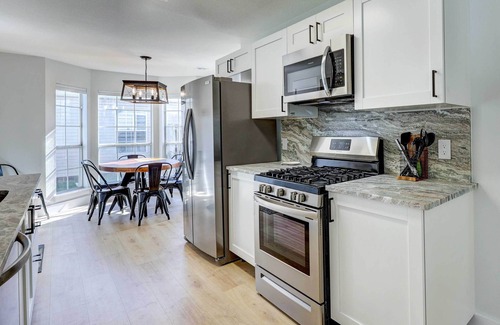 Bentonville Cottage | Chic Bentonville Home w/Patio & Fire Pit!