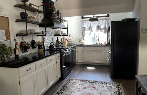 Cedar Glen Cabin | Chic cabin-New listing, low cleaning fees, early check-in/pay in 2 payments!