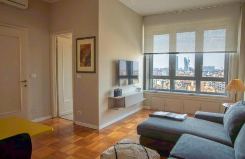 Porta Tenaglia Apartment | Chic Central - Milan Gem