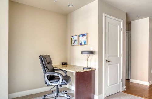 Cherry Creek Apartment | Chic Cherry Creek 2BR w/ Gym & Dog Park, 2 blocks to Mall, by Blueground