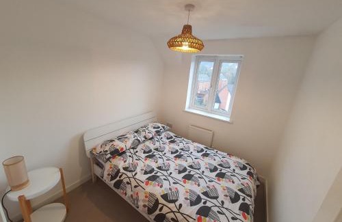 Castle Apartment | Chic City Centre Apartment With Allocated Parking