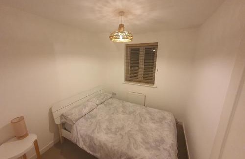 Castle Apartment | Chic City Centre Apartment With Allocated Parking