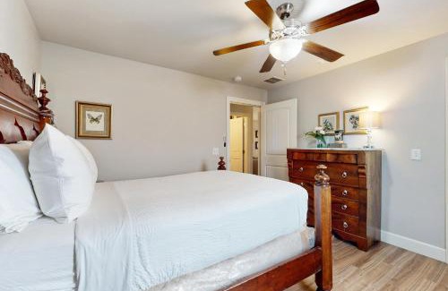 Southeast Pensacola House | Chic Coastal Cottage