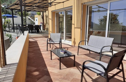 Seglia San Bernardo House | Chic Coastal Hill Escape