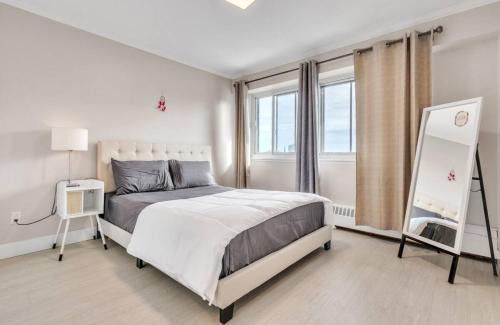 Gay Village Apartment | Chic Downtown Montreal Condo 2 Bed 2 Bath Free Indoor Parking