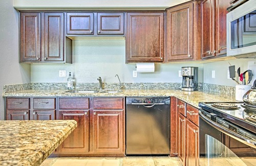 Riverside House | Chic Dtwn Tempe Getaway Near ASU & Beach Park