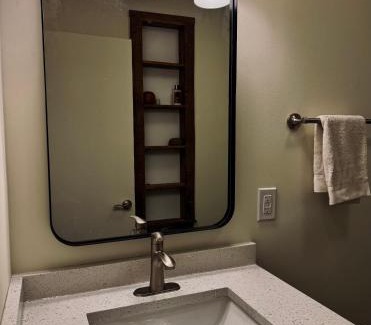 Shorewood-Tower Hills-Harbert House | Chic Dunes Cottage with HOT TUB near Warren Dunes