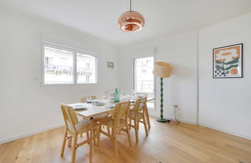 Le Bois Porte de Nogent Apartment | Chic Duplex with Rooftop -3BD-6P- Nogent-sur-Marne