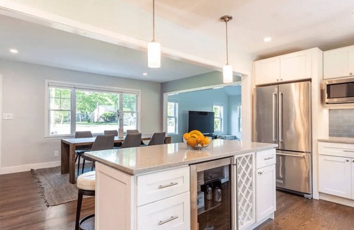 Hampton Bays House | Chic Hamptons Home with Heated Gated Pool and Grill