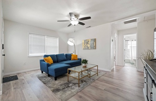 Oak Cliff House | Chic Haven: Home away from home!