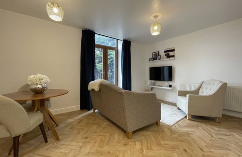 Barnsley Apartment | Chic Haven in Barnsley