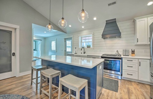 Holland House | Chic Hideaway w/Fire Pit < 2 Miles to Beach!