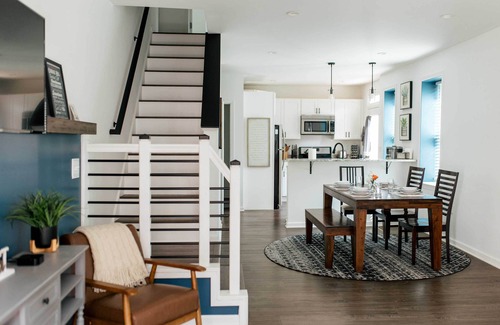 Historic Downtown Lancaster House | Chic Lancaster Vacation Rental, Walkable Location!