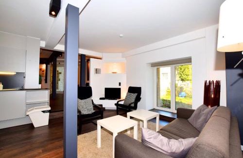 Robertville House | Chic Mansion in Robertville