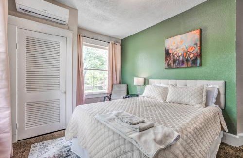 Midtown Apartment | Chic Midtown Apartment Near Zoo, Park and Museums