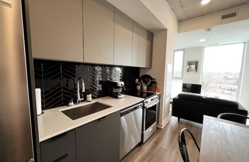 Parkdale Apartment | Chic modern apartment In Toronto's vibrant west end