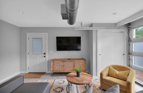 San Marco Apartment | Chic & modern studio in the heart of San Marco!