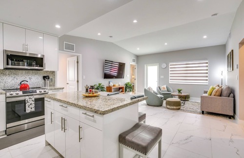 North Miami House | Chic North Miami House ~ 7 Mi to Hard Rock Stadium