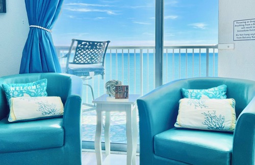 Myrtle Beach Resort | Chic Oceanfront Condo on 11th Floor w/Balcony & Kitchen, Sleeps 4, Resort Pools