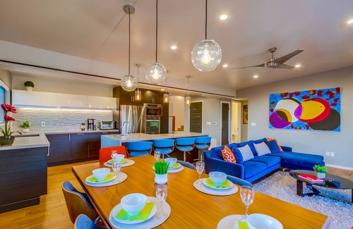 Mission Hills Apartment | Chic Penthouse with Stunning Views: Modern~Clean~Central