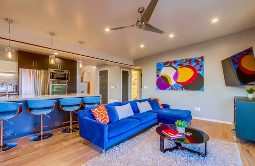 Mission Hills Apartment | Chic Penthouse with Stunning Views: Modern~Clean~Central