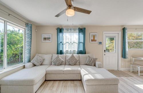 Gulf Cove House | Chic Port Charlotte Home about 9 Mi to Englewood Beach