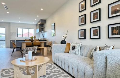 Greenlane House | Chic Retreat 3Beds Luxury Townhouse - ASB showgrounds & Cornwall Park