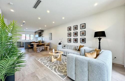 Greenlane House | Chic Retreat 3Beds Luxury Townhouse - ASB showgrounds & Cornwall Park